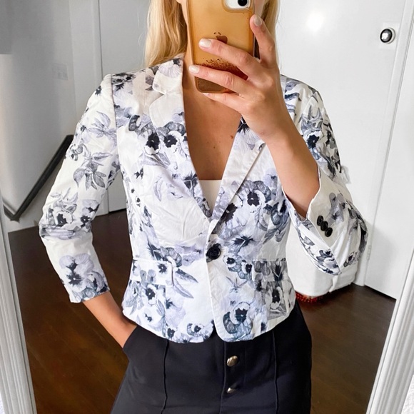 🖤 H&M BLACK WHITE FLORAL BLAZER JACKET! - Picture 5 of 14